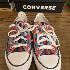 Digital print low top converse